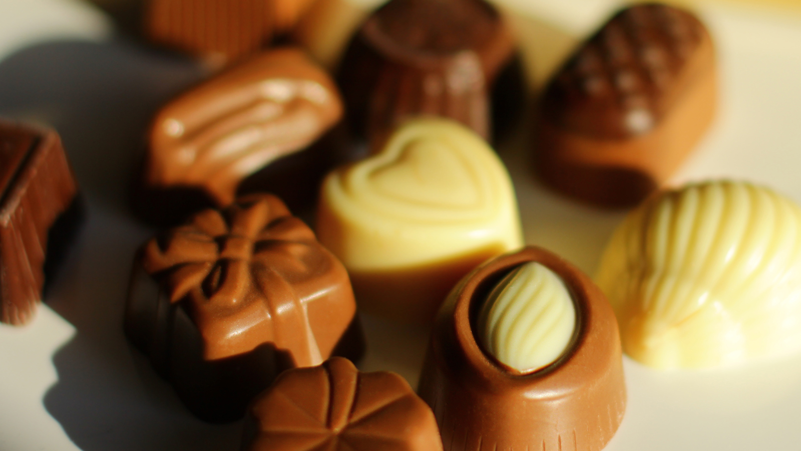 Atelier Çikolata Chocolate  | Çikolatalar, Çikolata ve Kakaolu Tatlılar, Çikolatalar, Dolgulu Çikolatalar, Çikolatalar, Barlar, Dolgulu Çikolatalar, Tatlılar, Sütlü, Kakaolu ve Çikolatalı, Çikolatalı Barlar, Çikolata, Sürmeli Çikolata, Çikolata ve Kakaolu Tatlılar, Çikolata Fabrikası, Şekersiz Çikolata, En Kaliteli Çikolata , Bitter Çikolata, Fındık Ezmesi, Çikolatalı Ezme, Belçika Çikolatası, Keto Çikolata, , Spesiyal Çikolatalar, Bar Çikolatalar, Lokum Grubu, Hediyelik Ürünler, Fıstıklı Kalp Çikolata, Kaşık Çikolata, Fıstıklı Çikolata, Fındıklı Çikolata, Fıstıklı Bar Çikolata, Fındıklı Bar Çikolata, Bitter Bar Çikolata, Sütlü Bar Çikolata, Madleno Fıstıklı Çikolata, Madleno Fıstıklı Çikolata, Madleno Fıstıklı Çikolata, 1926 Fıstıklı Çikolata, 1926 Fındıklı Çikolata, Portakal Aromalı Çikolata Kaplı Lokum, Bitter Çikolata Kaplı Lokum, Çikolata Kaplı Lokum, Portakal Aromalı Fıstıklı Bitter Çikolata, Portakal Aromalı Fıstıklı Sütlü Çikolata, Lamina S Özel Çikolata, Drajo Özel Çikolata, Trip Fındıklı Özel Çikolata, Lamina Özel Çikolata, Molto Özel Çikolata, Bonus Fıstıklı Çikolata, Bonus Fındıklı Çikolata, Muito Çikolata Dolgulu Draje, Papaya Fındıklı Çikolata, Papaya Fıstıklı Çikolata, Quatre S Draje ve Dolgulu Çikolata, Quatre Fıstıklı Beyaz Çikolatalı, Quatre Fıstıklı Beyaz Çikolatalı, Quatre Fındıklı Çikolata, Quatre Fıstıklı Çikolata, Batomi Milk Chocolate, Batomi Batomi Sütlü Çikolata, Batomi Fıstıklı Beyaz Çikolata, Batomi Fındıklı Çikolata, Batomi Fıstıklı Sütlü Çikolata, Rio Sütlü Çikolata, Rio Bitter Çikolata, Rio Beyaz Çikolata & Fıstık, Rio Fındıklı Sütlü Çikolata, Rio Fıstıklı Sütlü Çikolata